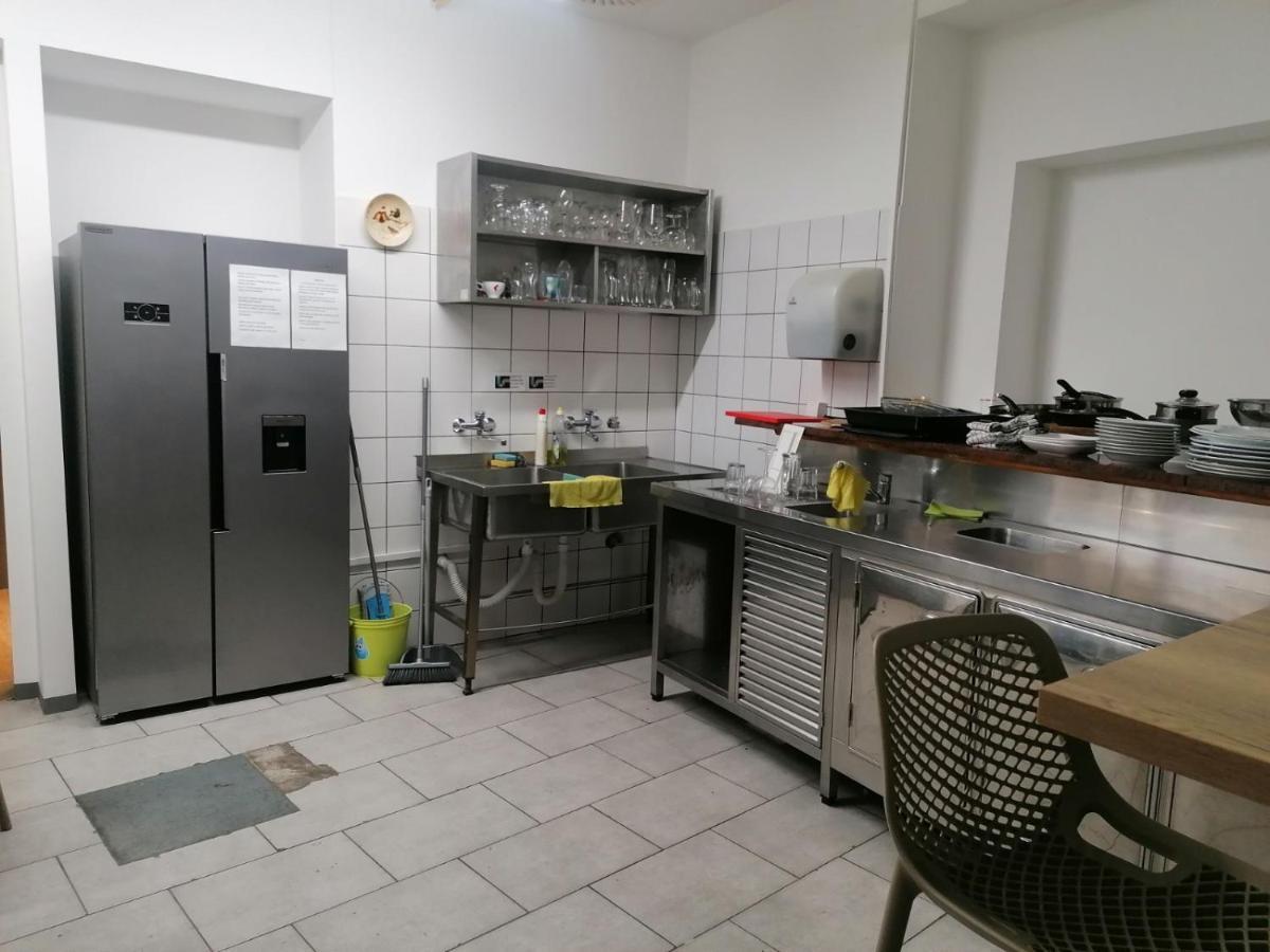 Hostel Vojnik 外观 照片