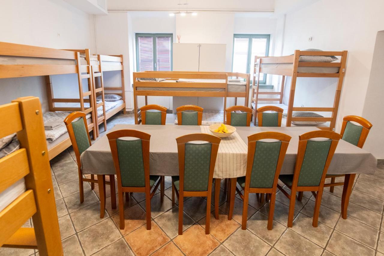 Hostel Vojnik 外观 照片